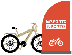 Bicicleta eletrica no posto de carregamento